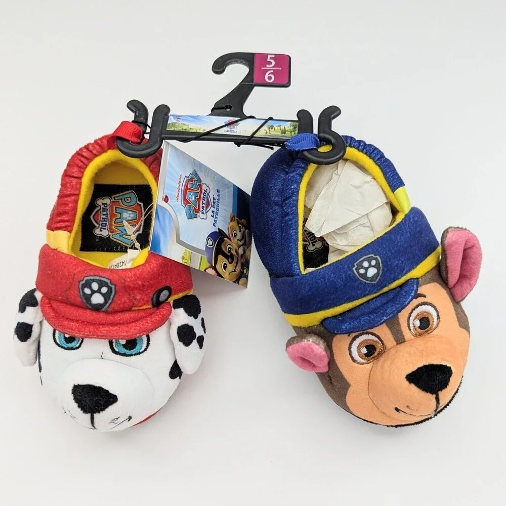 NWT Nickelodeon Paw Patrol Unisex Kids' (Size 5-6) Plush Slide-In Slippers